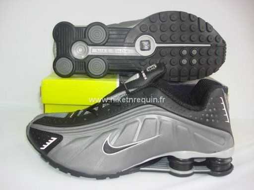 Nike Shox R4 Chaussures De Sport Gris Noir